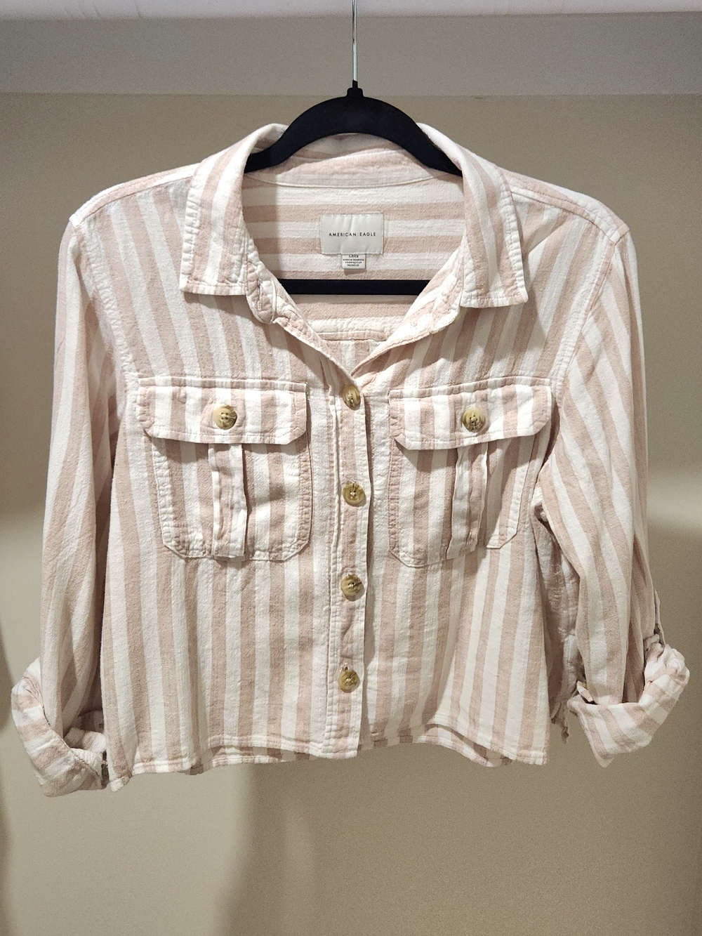 American Eagle Cropped Striped Button-Up Shirt - Tan & White